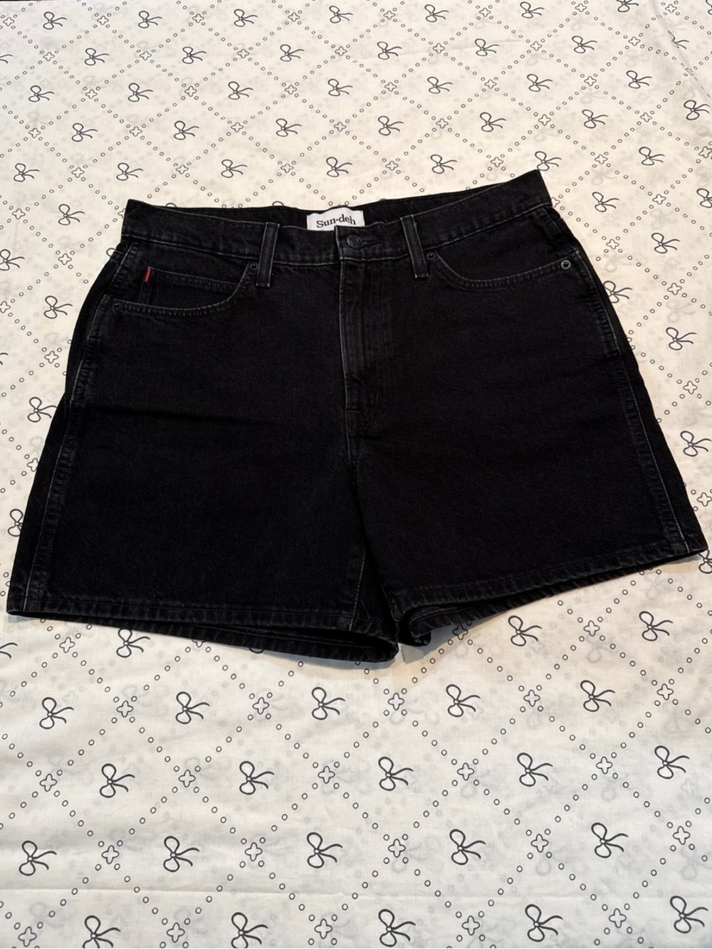 Aritzia Sun-Deh Black Denim Jean High Rise Shorts size 29